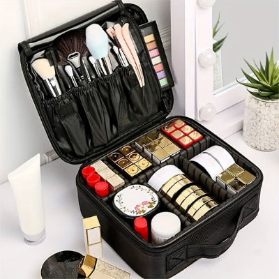 Trousse de maquillage bien remplit chaque chose a sa place