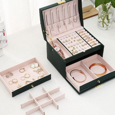 Boite a bijoux ouverte bijou bien range