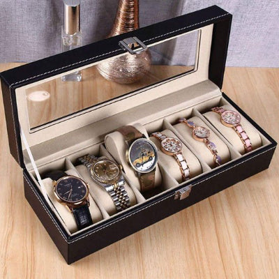 Boite a bijoux ouverte montre exposées