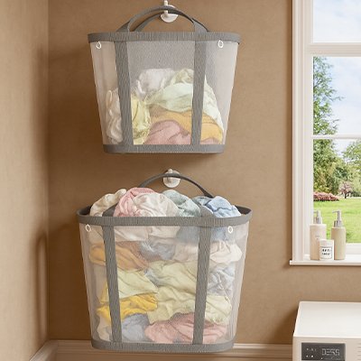 Panier à linge sale gris et transparent avec poignée suspendu sur crochet