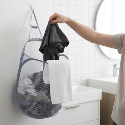 Panier à linge sale gros accrocher au mur femme met vetement sale dans panier