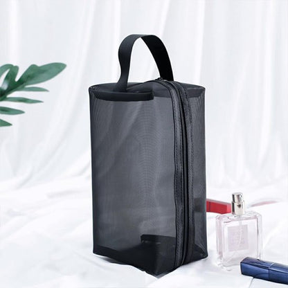 Trousse de maquillage ouverte produit à l'interieur
