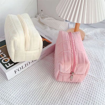 Trousse maquillage blanche et rose 